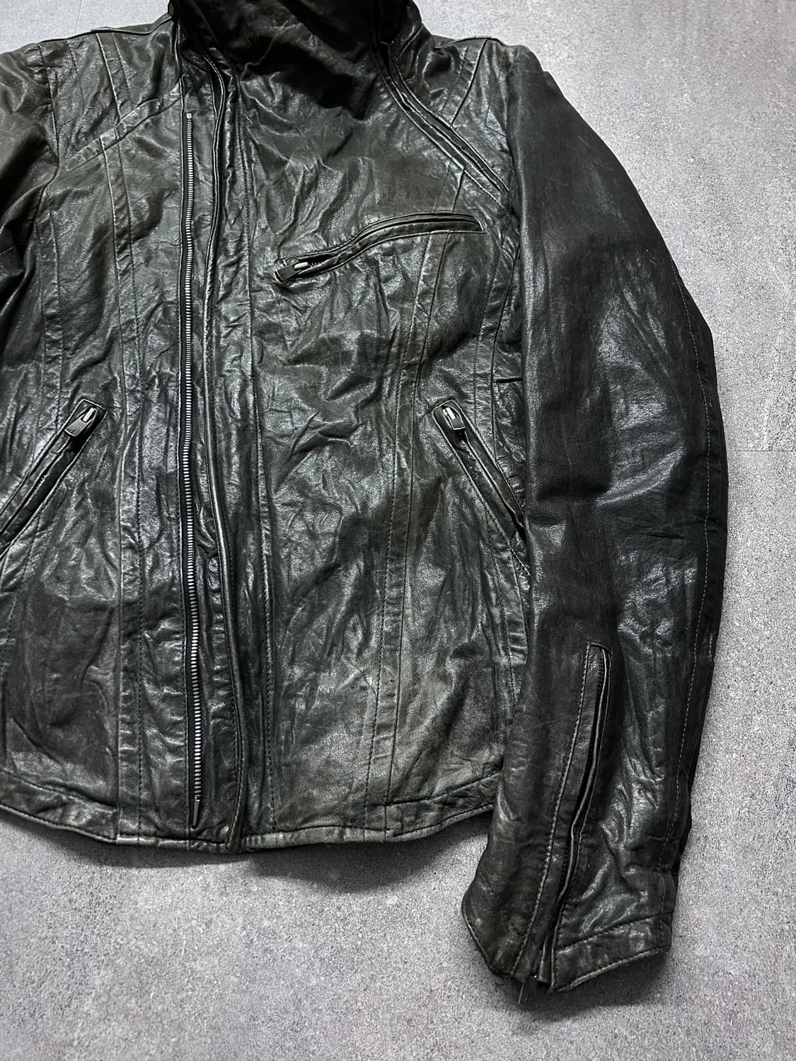 Luv Maison 아카이브 비대칭 하이넥 램스킨 자켓 상품이미지5