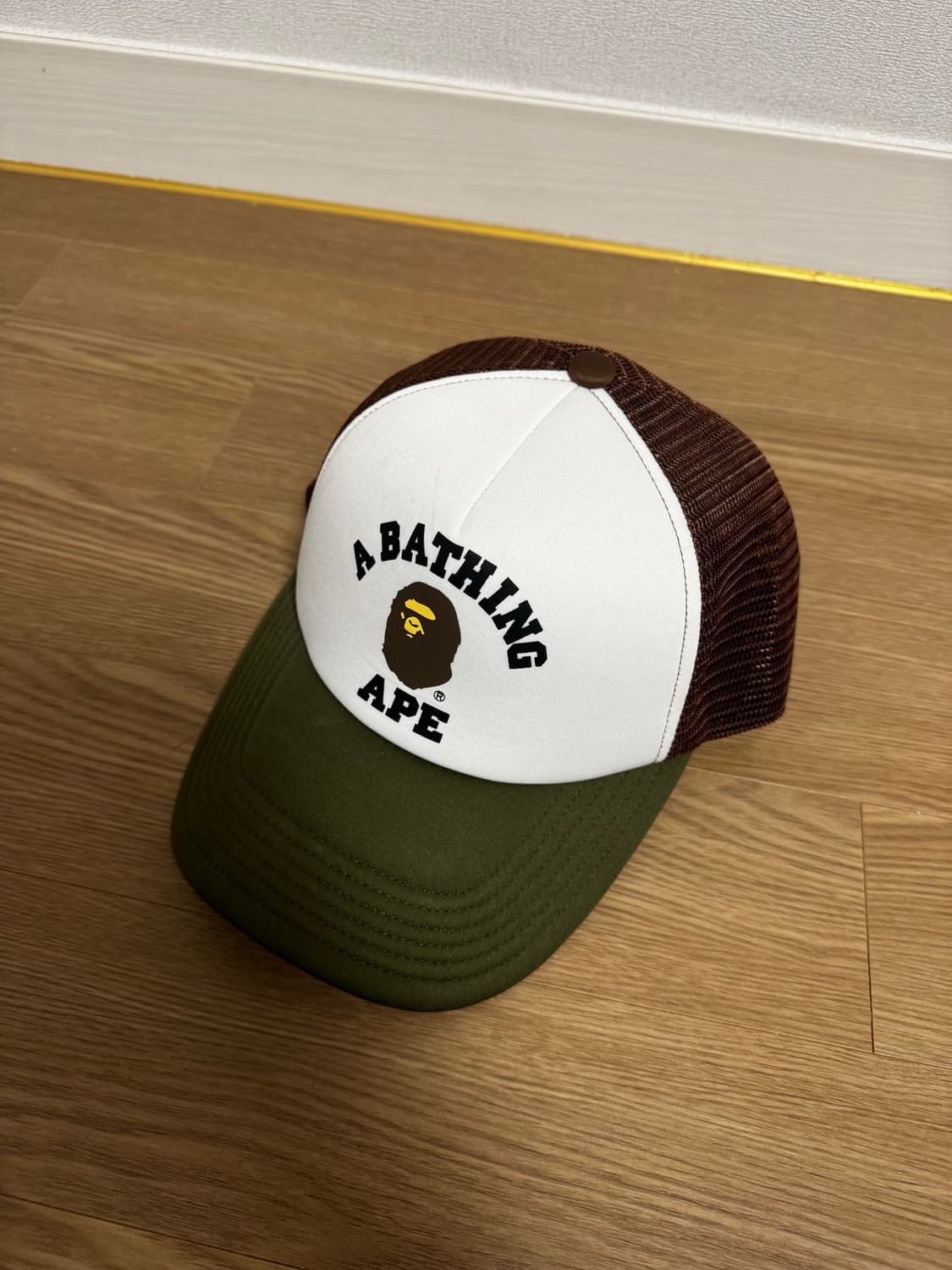 베이프 컬리지 메쉬캡 올리브 드랩 상품이미지1