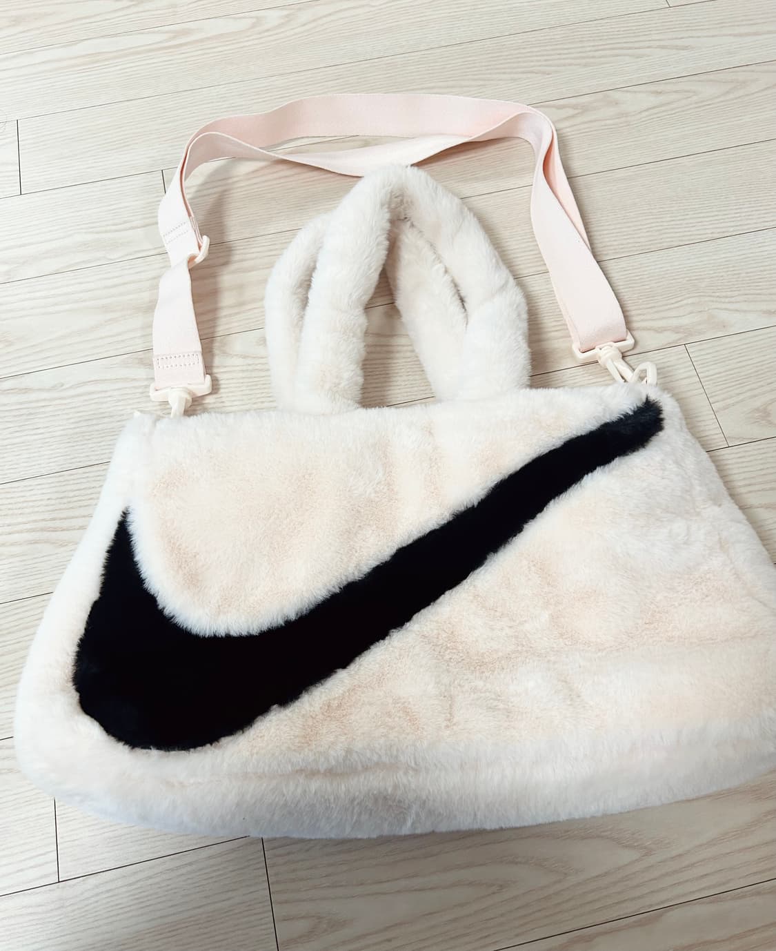 나이키 퍼 가방 상품이미지1