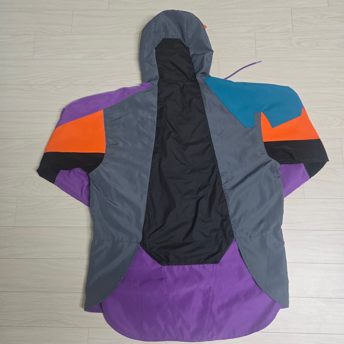 아디다스 카르카이 윈드브레이커 상품이미지3