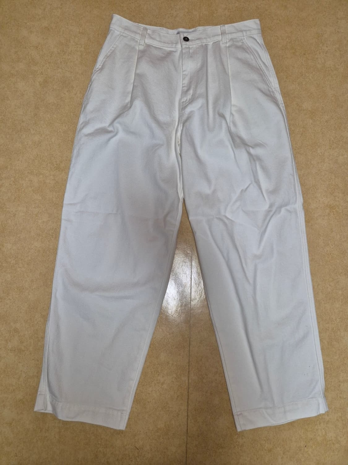 [비슬로우X패션약국]ONE TUCK CURVED COOL DENIM PA 상품이미지1