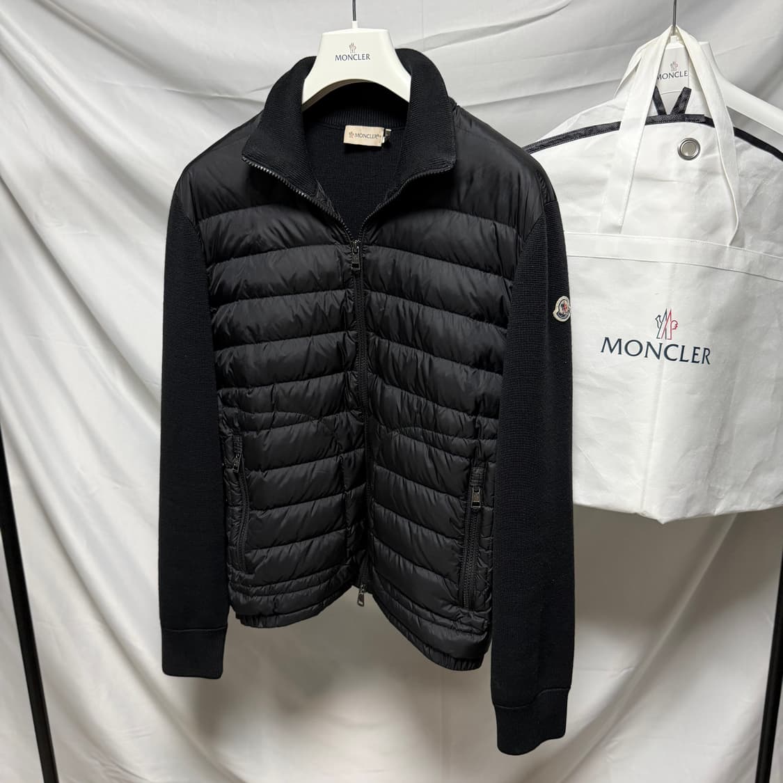 [L/새상품급] 22FW 몽클레어 니트패딩 김현우 니트패딩 트리콧 상품이미지2