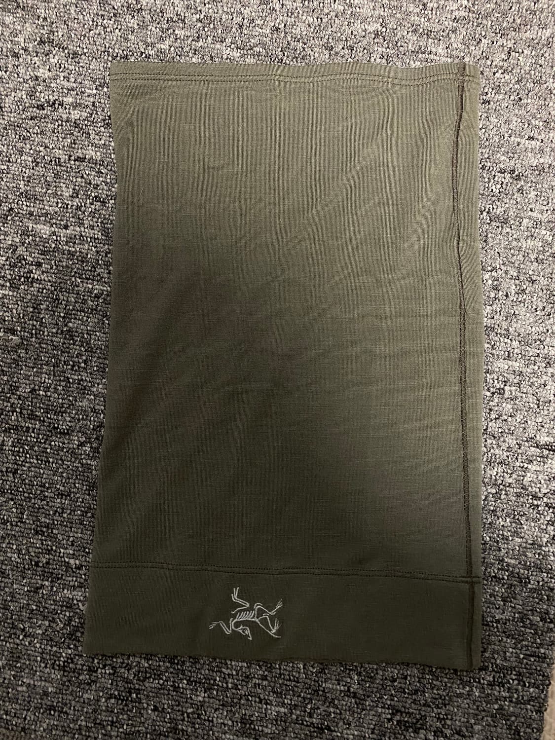 아크테릭스 넥게이터 카키 상품이미지1