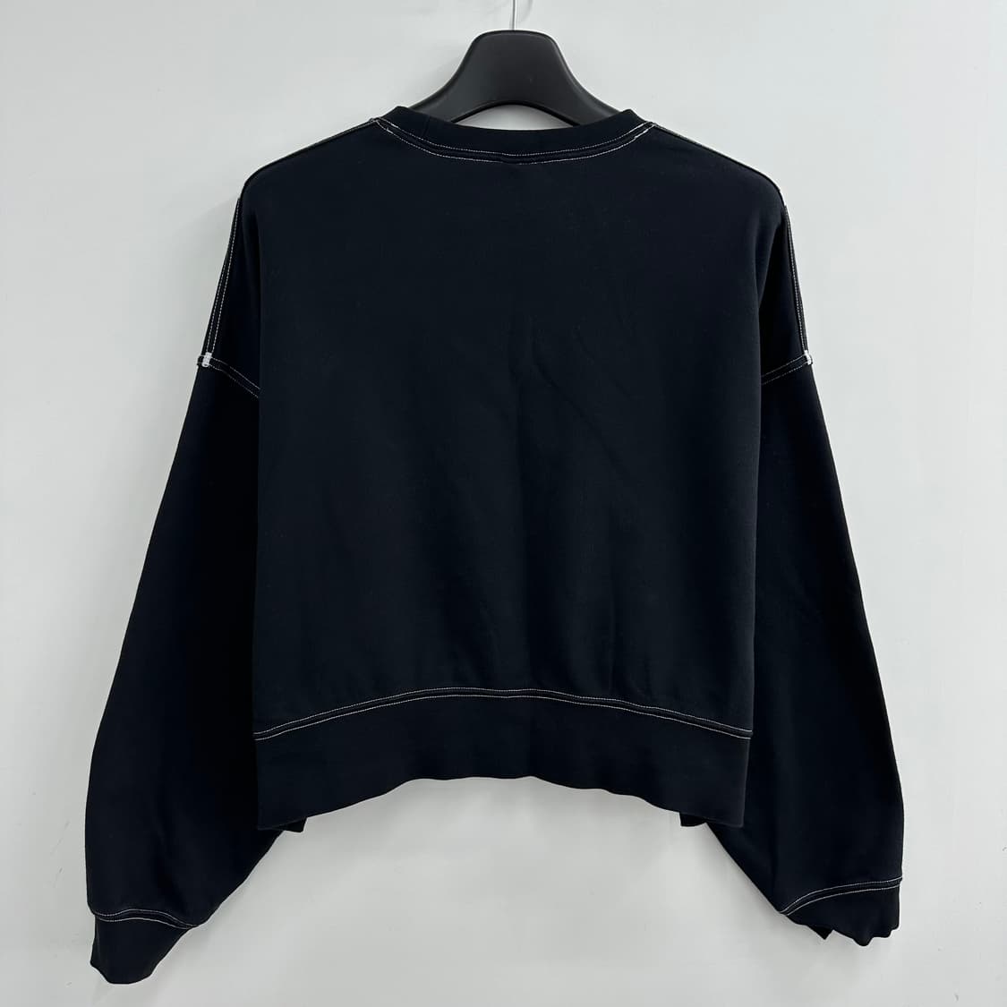 105 나이키 스티치 여자 루즈핏 크롭 맨투맨 상품이미지2