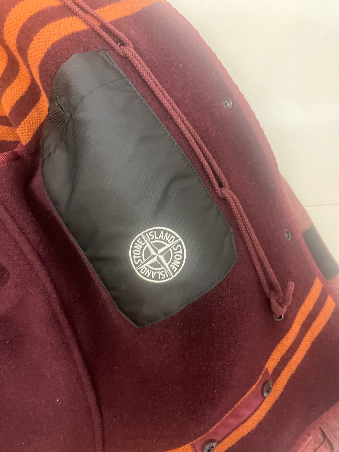 스톤아일랜드 화이트와펜 xl 상품이미지5