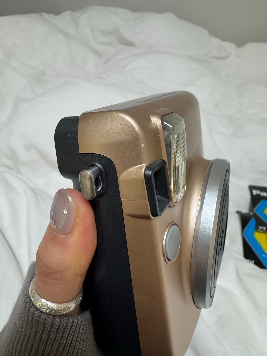 인스탁스 미니70 골드 (사용감 거의 없음) 새 건전지 함께 드릴게요 상품이미지2