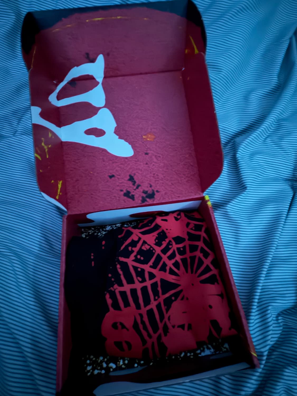 영떡 sp5der uy scuti 티셔츠 + cd 상품이미지6