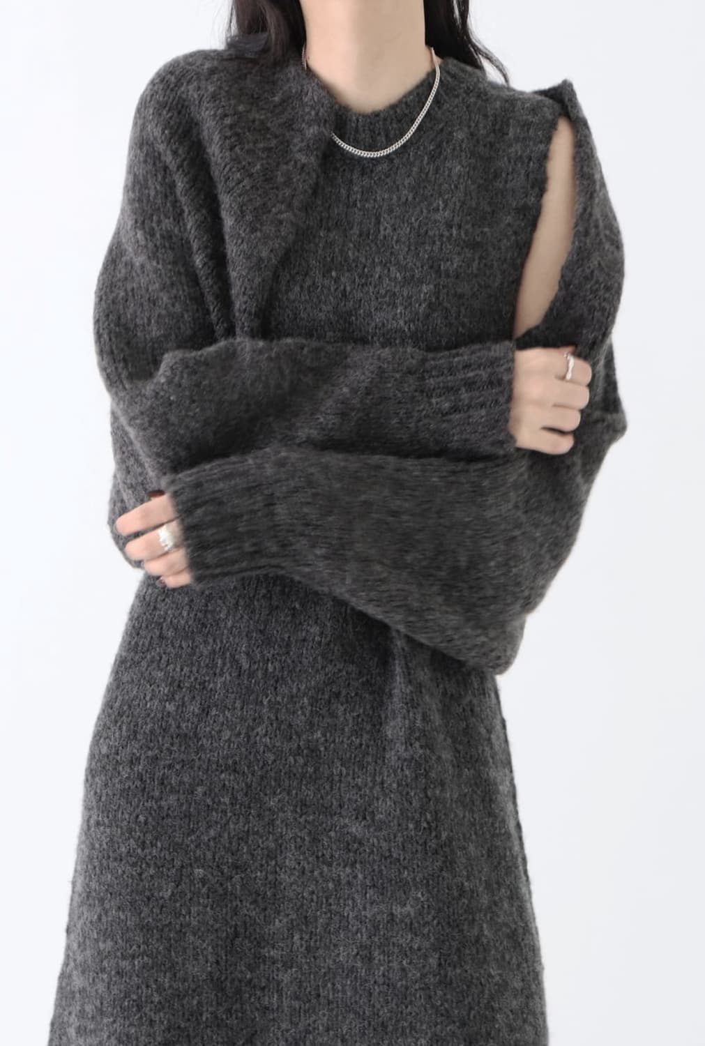 희귀매물)트리밍버드 니트원피스 챠콜 상품이미지1