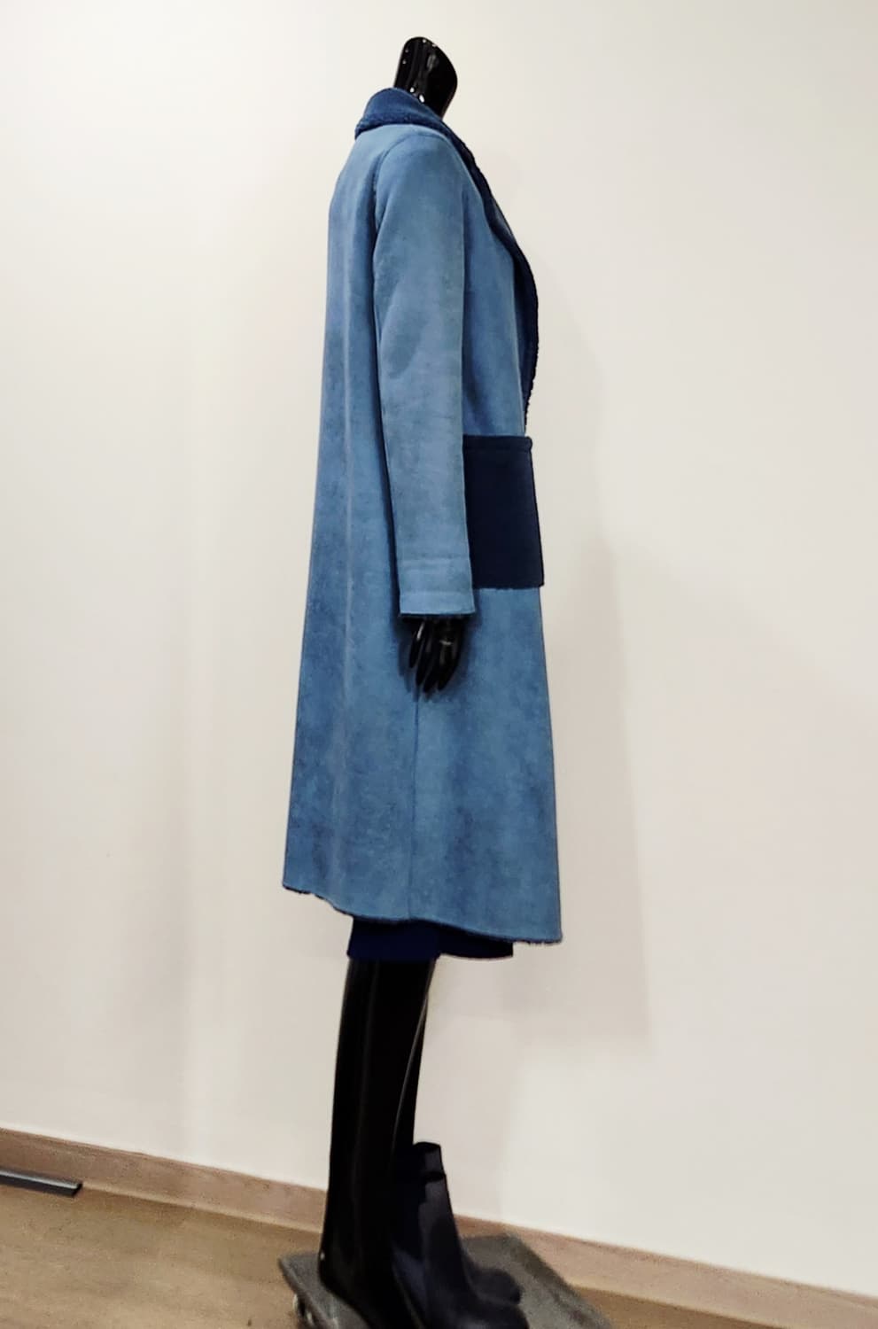 딥블루 양면 롱무스탕 상품이미지4