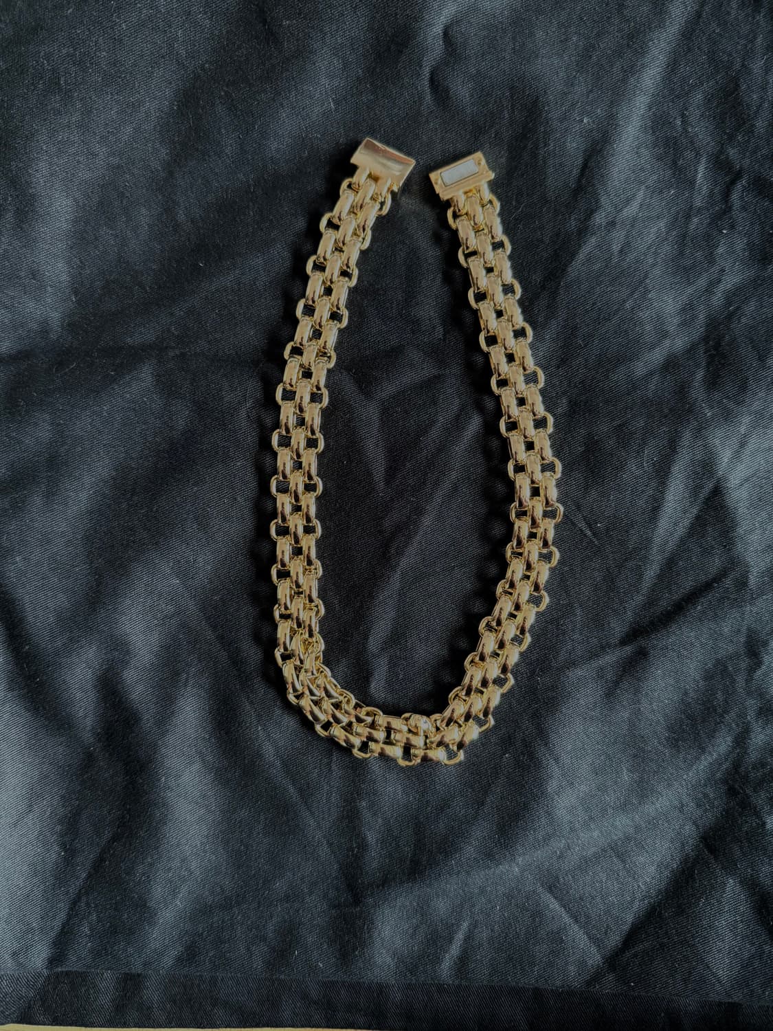 앤아더스토리 금장 목걸이 상품이미지1