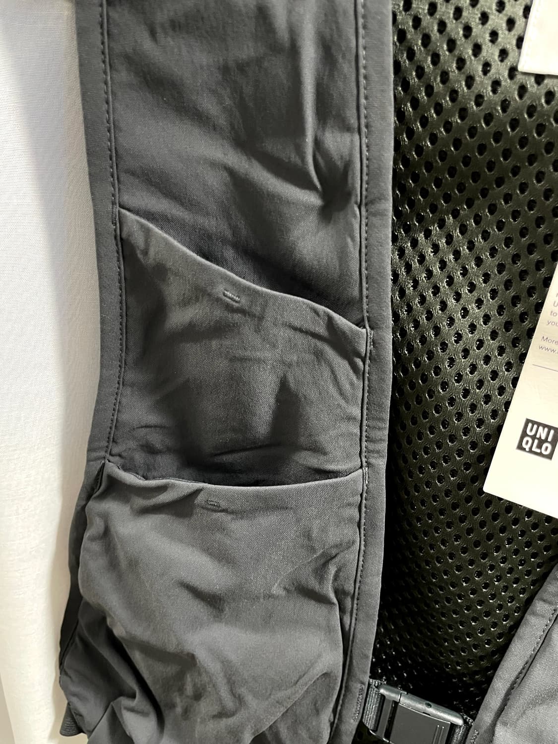 유니클로U/ 유틸리티 베스트 다크그레이/ S 상품이미지8