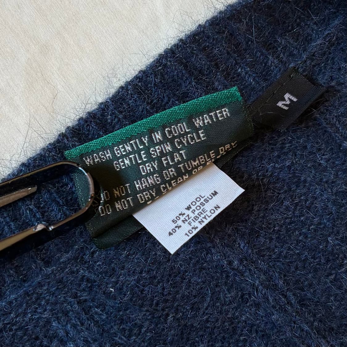 [102-105] 뉴질랜드 LOTHLORIAN 울 포섬 브이넥 니트 상품이미지4