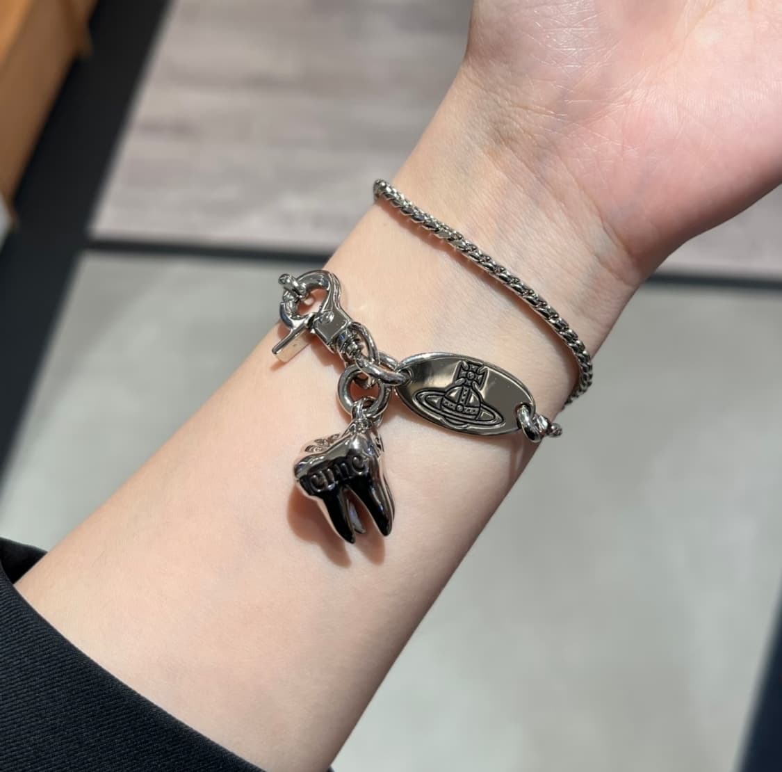 비비안웨스트우드 사랑니 치야 펜던트 목걸이 상품이미지6