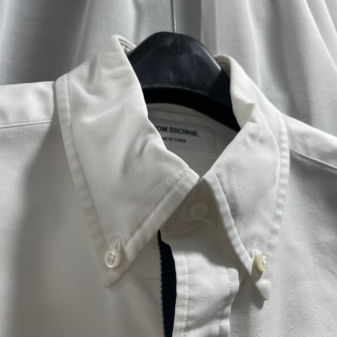 톰브라운/ 블랙 테이핑 화이트 셔츠/ 2 상품이미지4