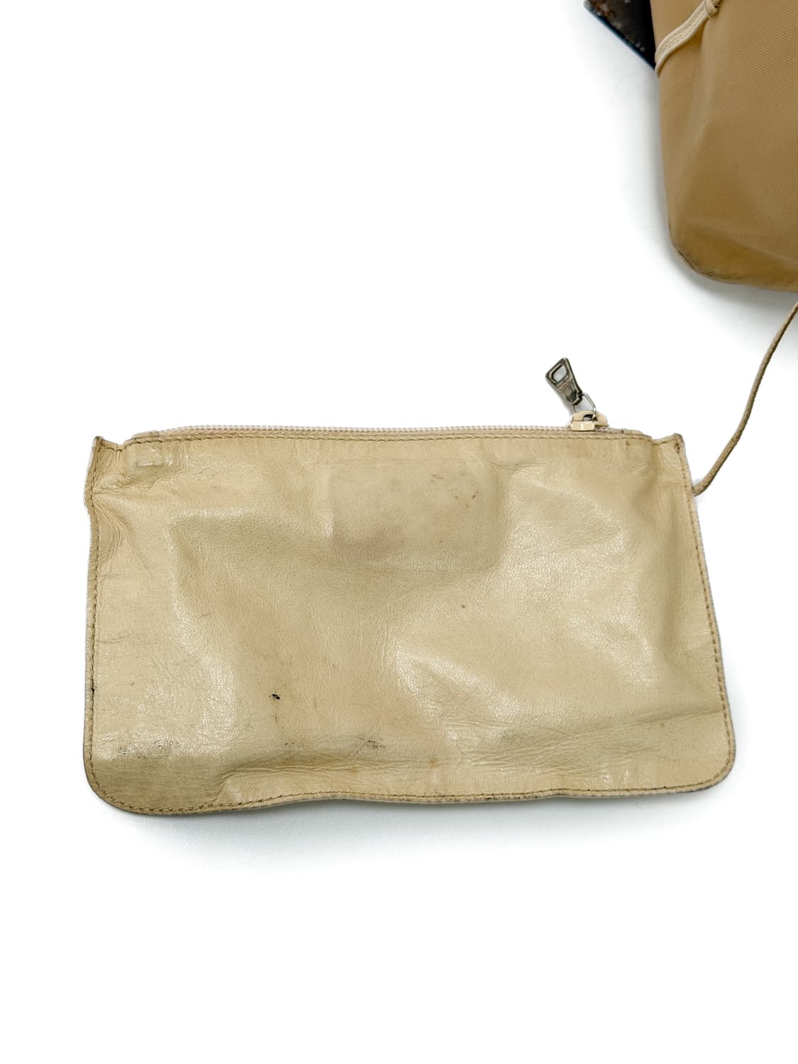 프라다 메쉬 쇼퍼백 베이지 + 레더 파우치 상품이미지4