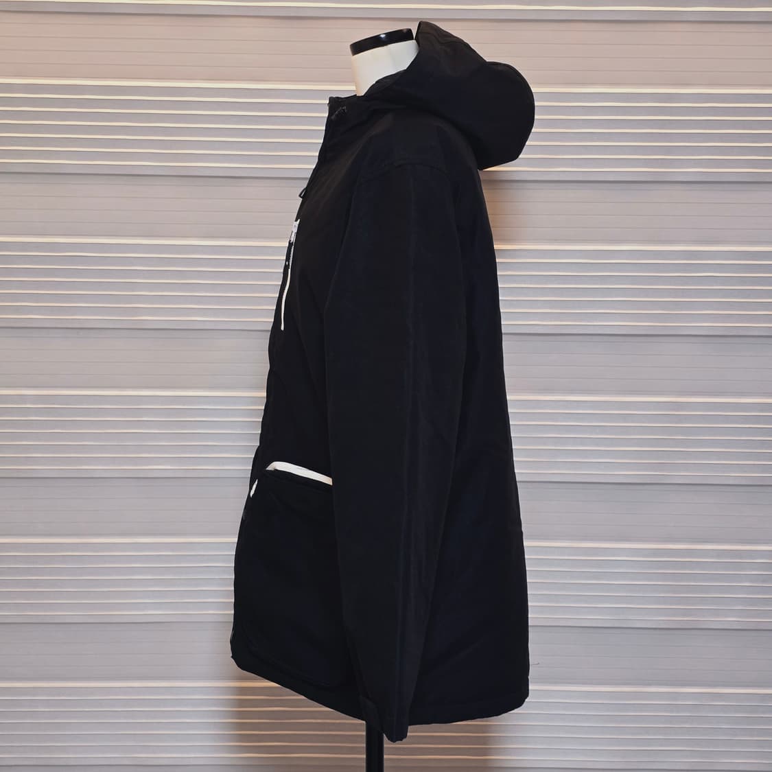 《새상품》반스 검정색 후드 자켓 점퍼 (남녀공용) 상품이미지3