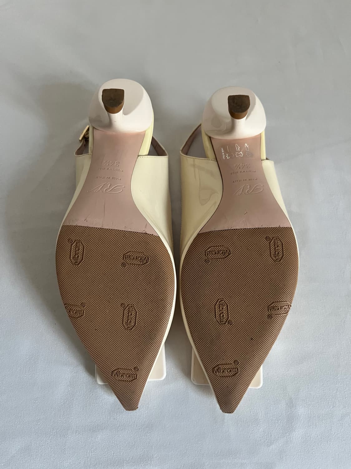 로저비비에 버귤 슬링백 키튼힐 상품이미지9