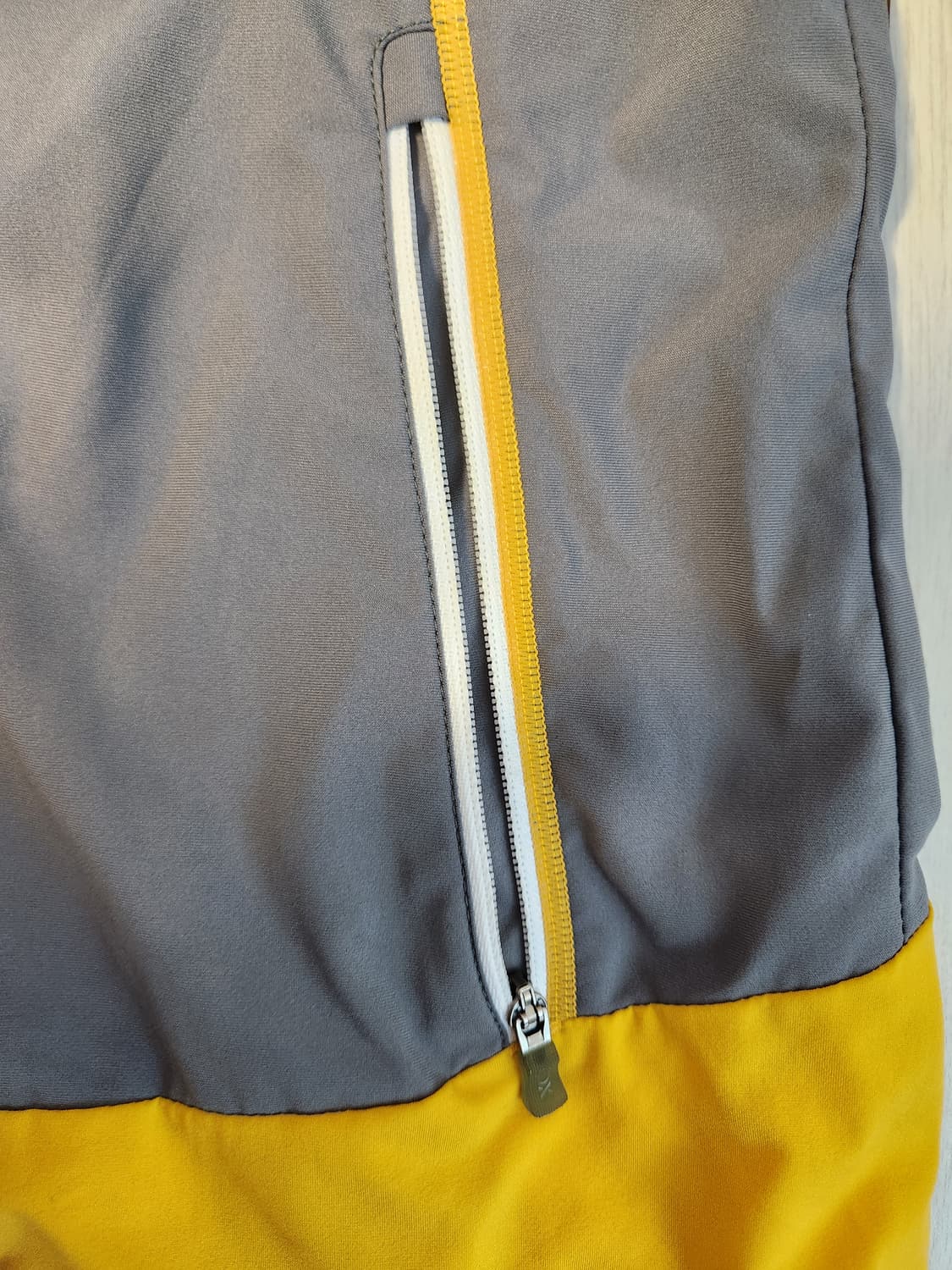 디스커버리 멀티스포츠 바람막이 자켓 사이즈100 L

4시즌용 후드 바람 상품이미지4