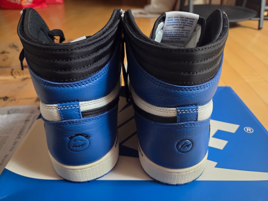 조던 1 x 트래비스 스캇 x 프라그먼트 레트로 하이 밀리터리 블루 상품이미지10