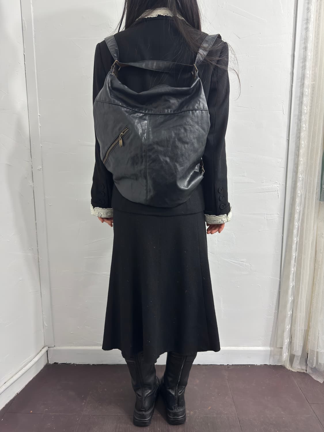 leather backpack 상품이미지1