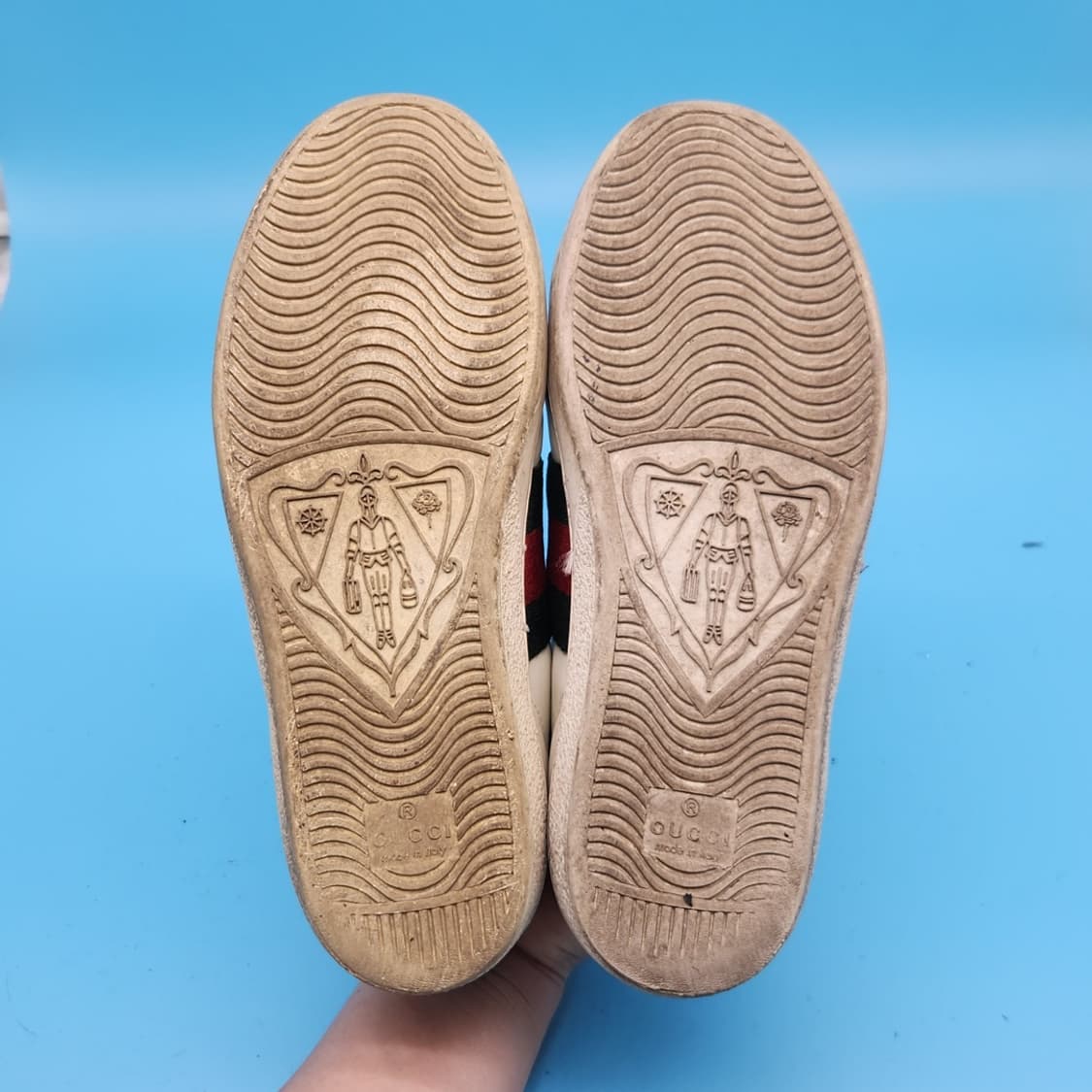 o 구찌 에이스 타이거자수 여성스니커즈36 230 상품이미지3