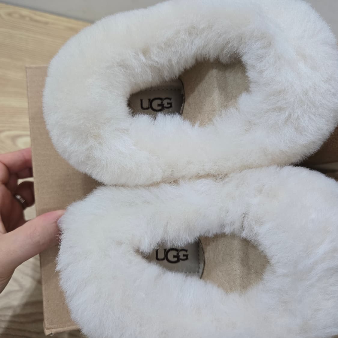 230 어그 UGG 모래네 슬리퍼 체스트넛 새상품 상품이미지5