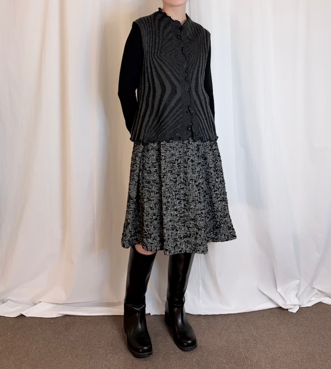 Pattern Knit Vest - Charcoal 상품이미지2