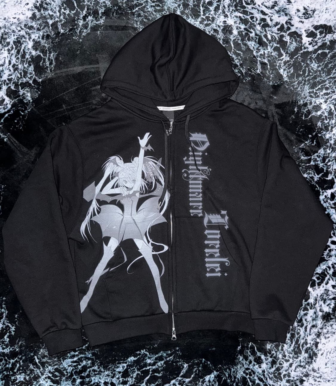 러브이즈트루 캐릭캐릭체인지 콜라보 후드집업 세라 상품이미지1