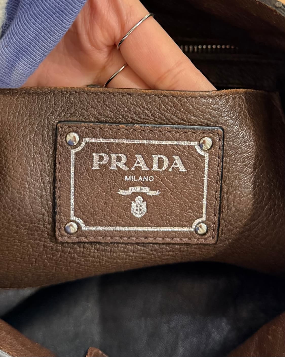프라다 브라운 브루시아토 체르보 레더 호보백 상품이미지8