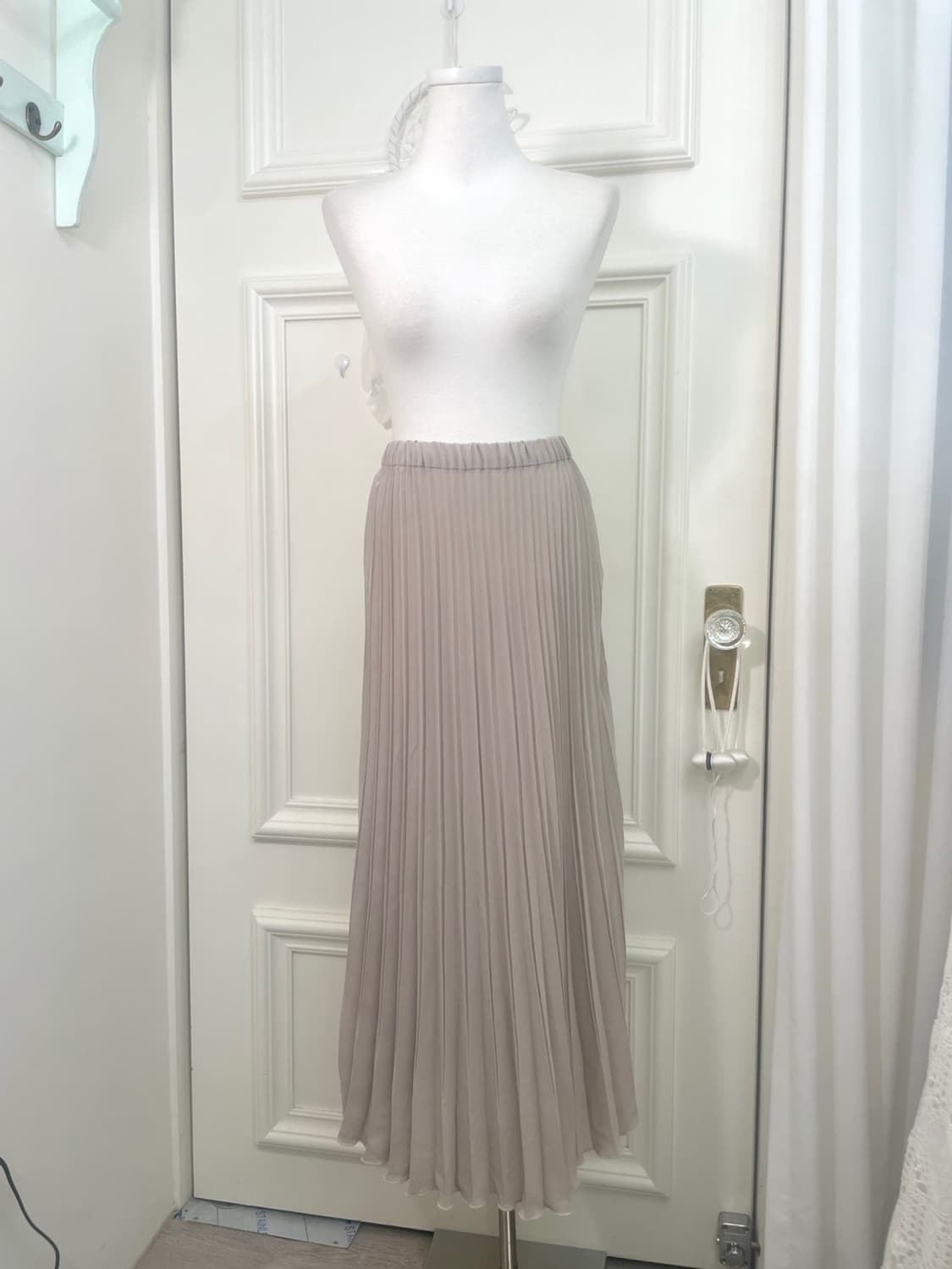 sheer gray chiffon pleats long banding s 상품이미지1