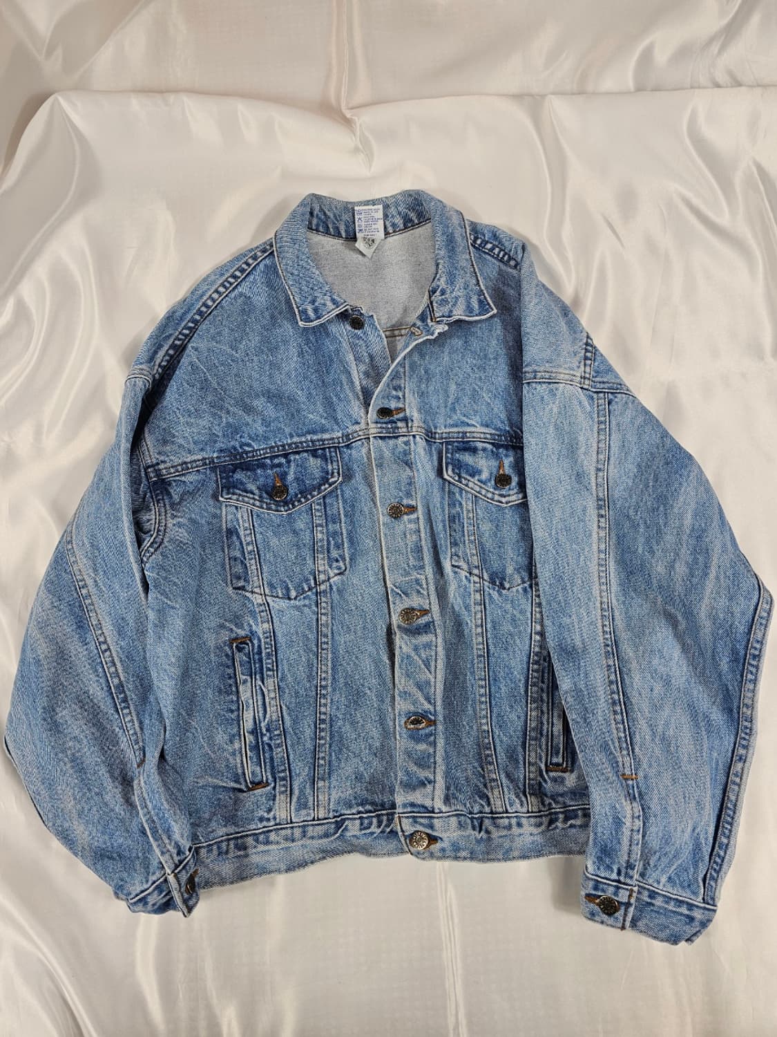 tyca엠보싱데님자켓 상품이미지9