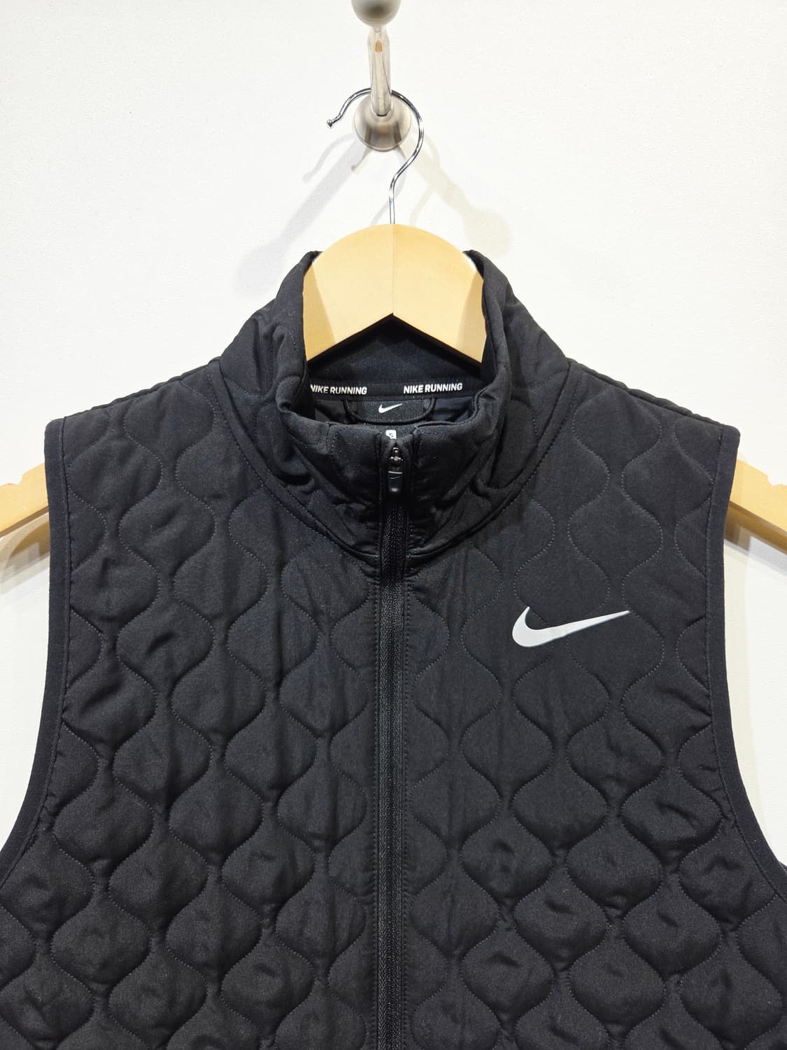 나이키 에어로레이어 러닝 패딩 베스트 블랙 상품이미지3