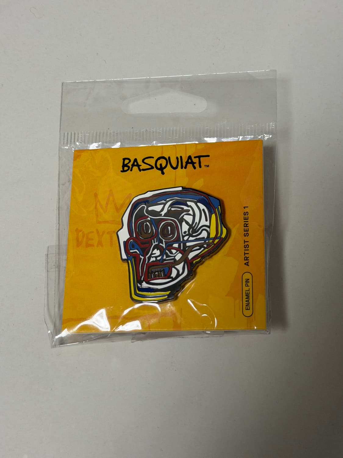 장-미셸 바스키아 스컬 에나멜 핀 상품이미지1