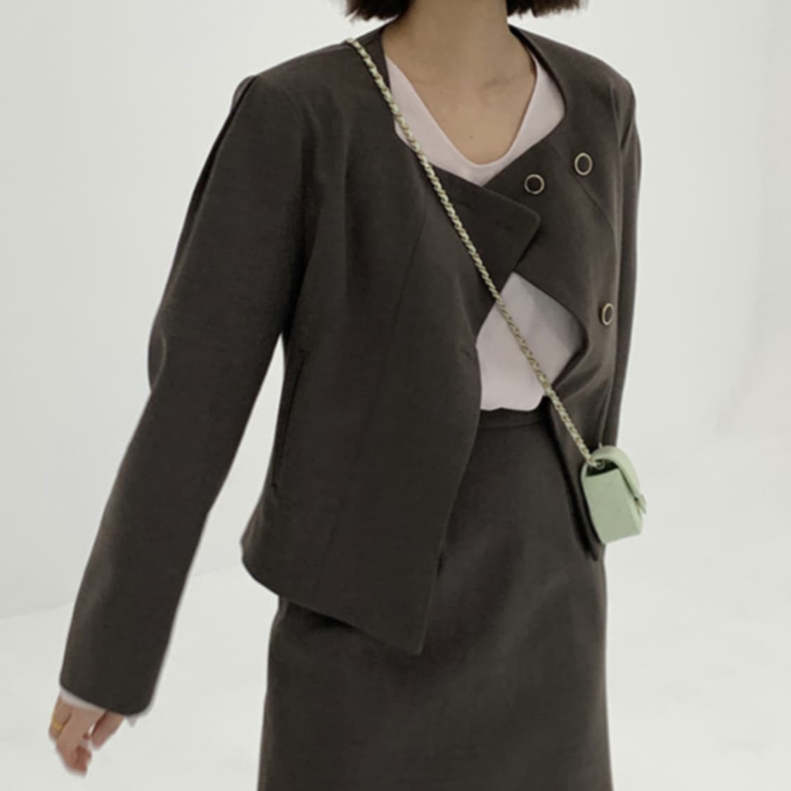 [새상품] 에이치모드 브리즈 크롭 자켓 : 브라운 상품이미지2