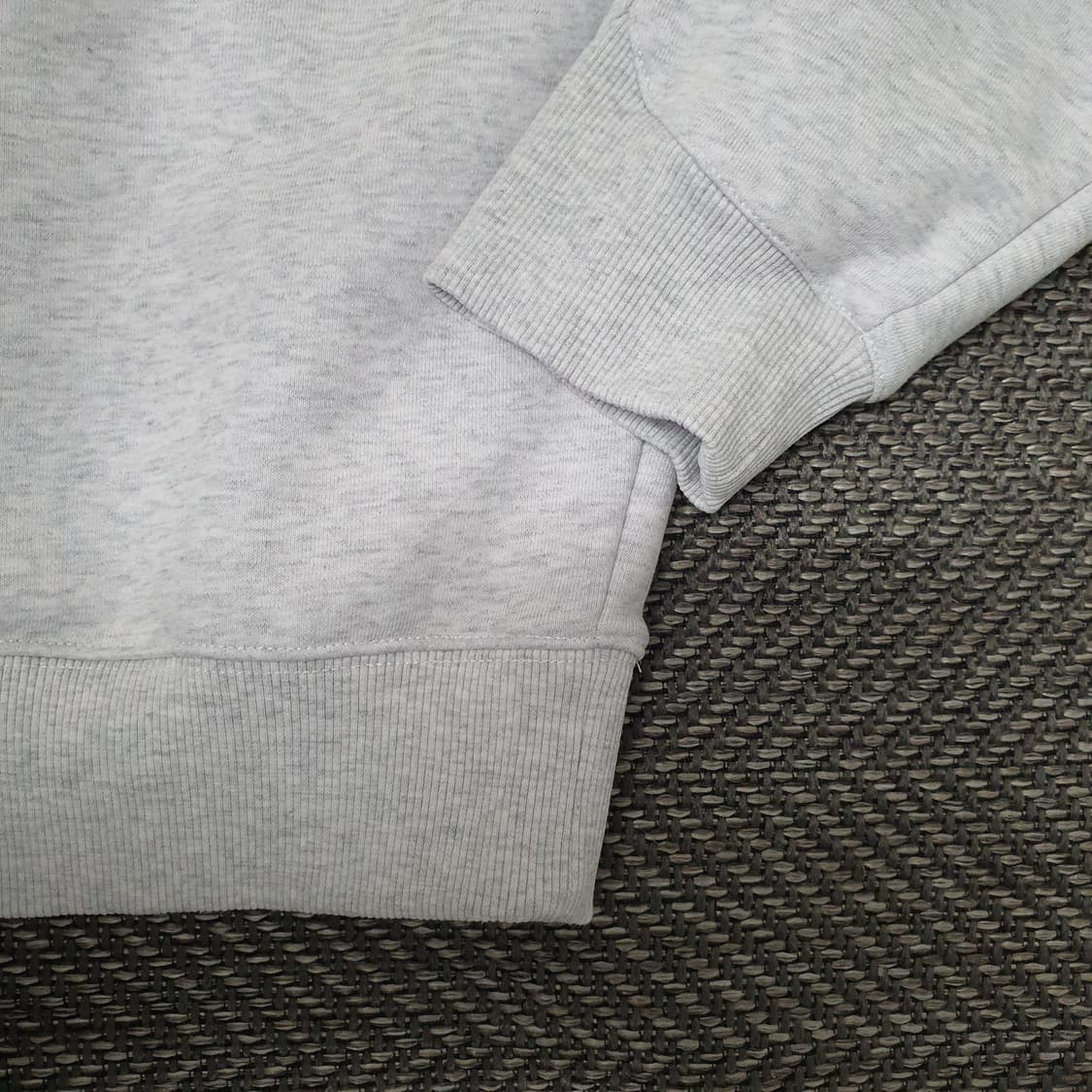 데상트 오버핏 맨투맨 남자105 상품이미지4