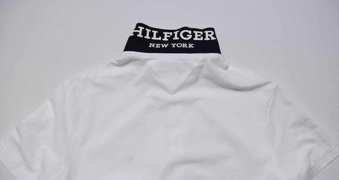 타미힐피거 화이트 반팔 카라티 XL 거의 새상품 상품이미지3
