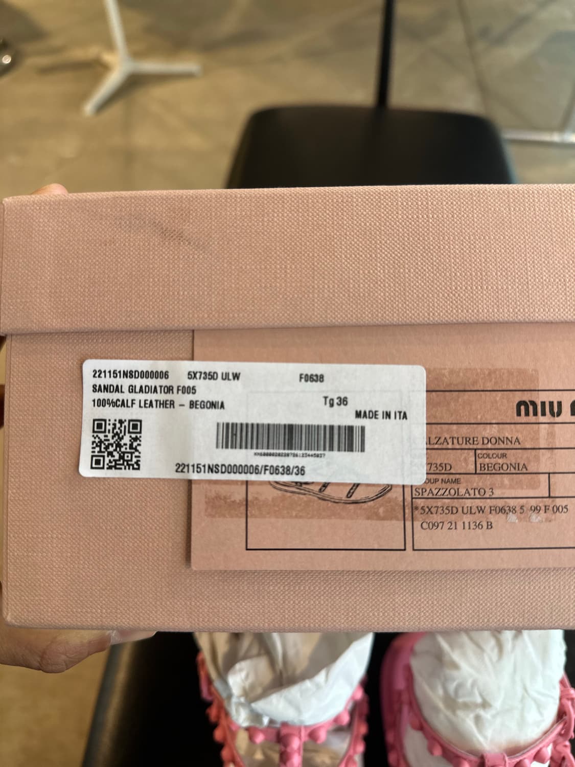 미우미우 스터드 글리에이터 샌들 상품이미지5