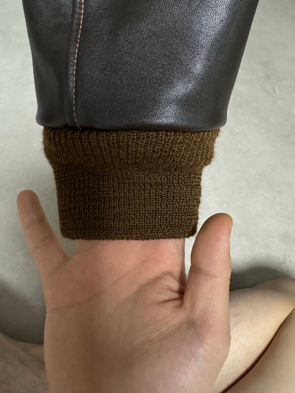 아카펠라클로딩 A-2자켓(lot419, 소가죽버전) 40사이즈 팝니다 상품이미지5