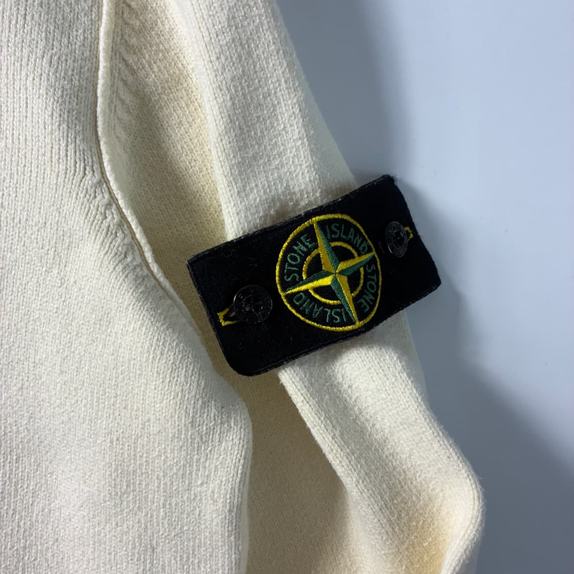 Stone island  스톤아일랜드 투웨이 와펜 아이보리 니트집업  상품이미지3