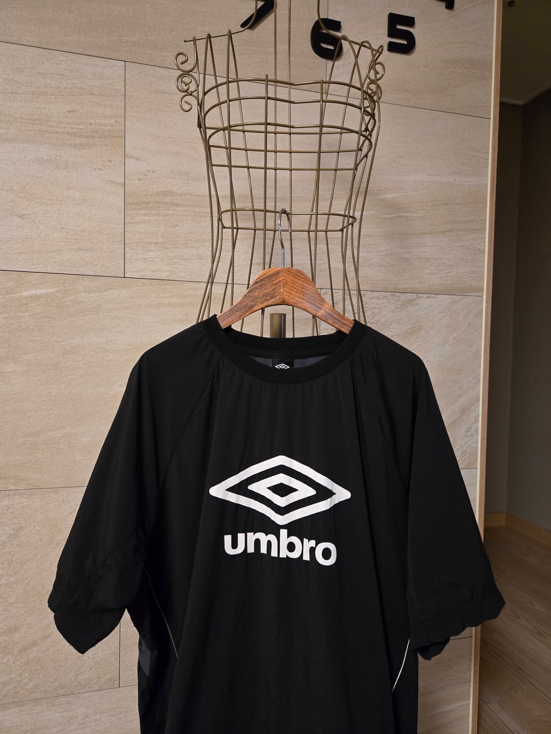 [100/L] 엄브로 남성 반팔 티셔츠 상품이미지2