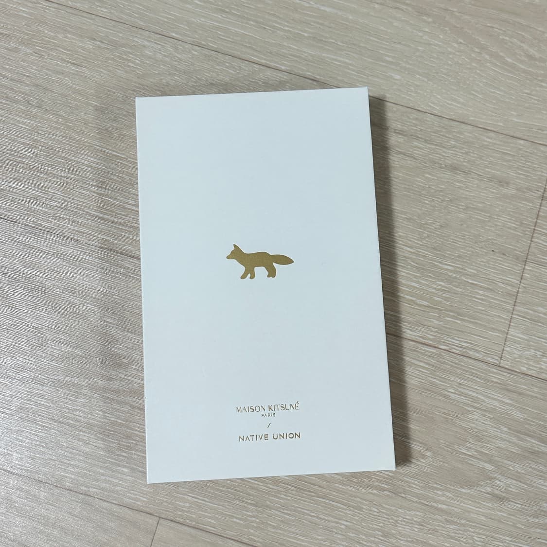 새상품 메종키츠네 맥세이프 카드지갑 레더 가죽 버건디 상품이미지5