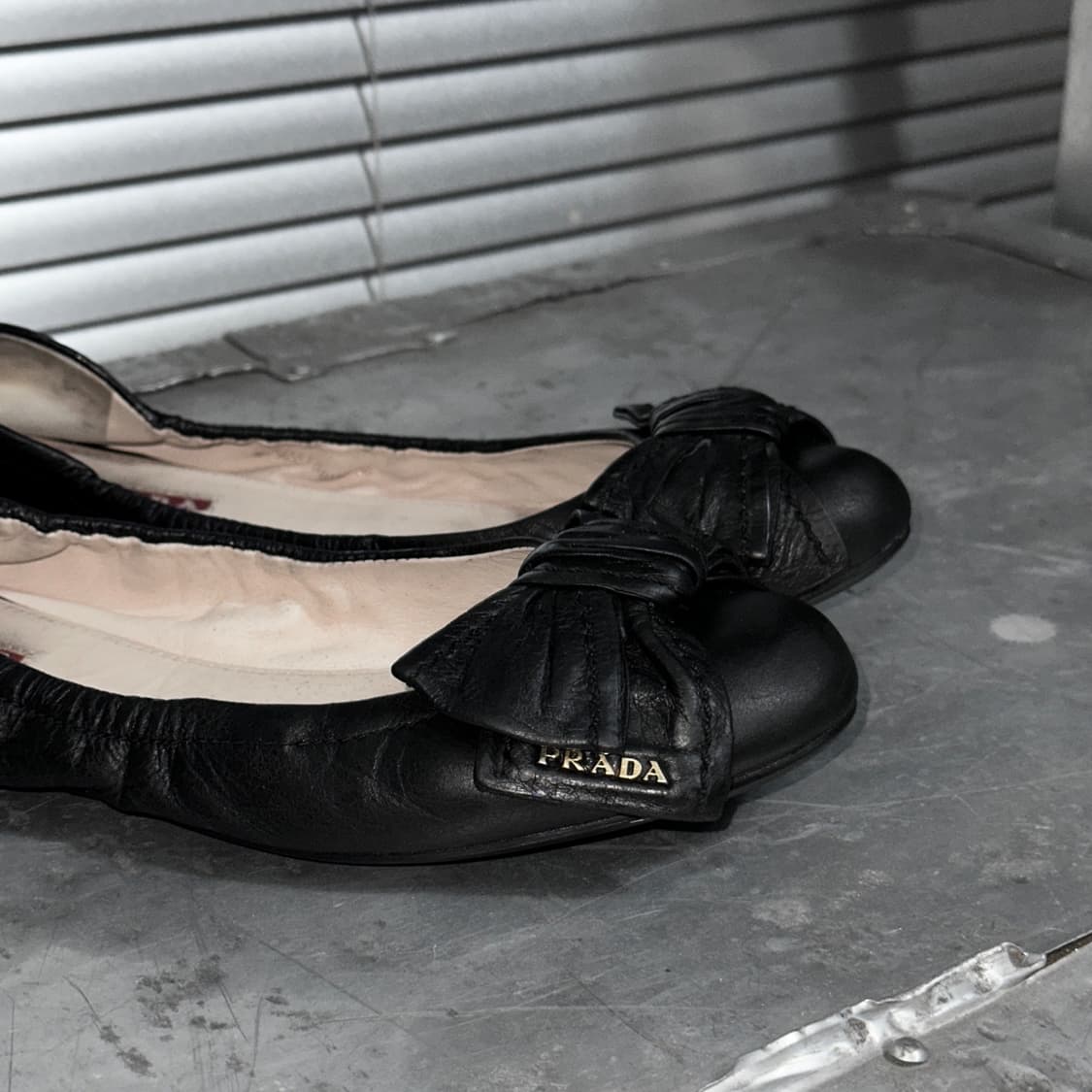 00s 프라다 스포츠 가죽 리본 플랫 슈즈 상품이미지5