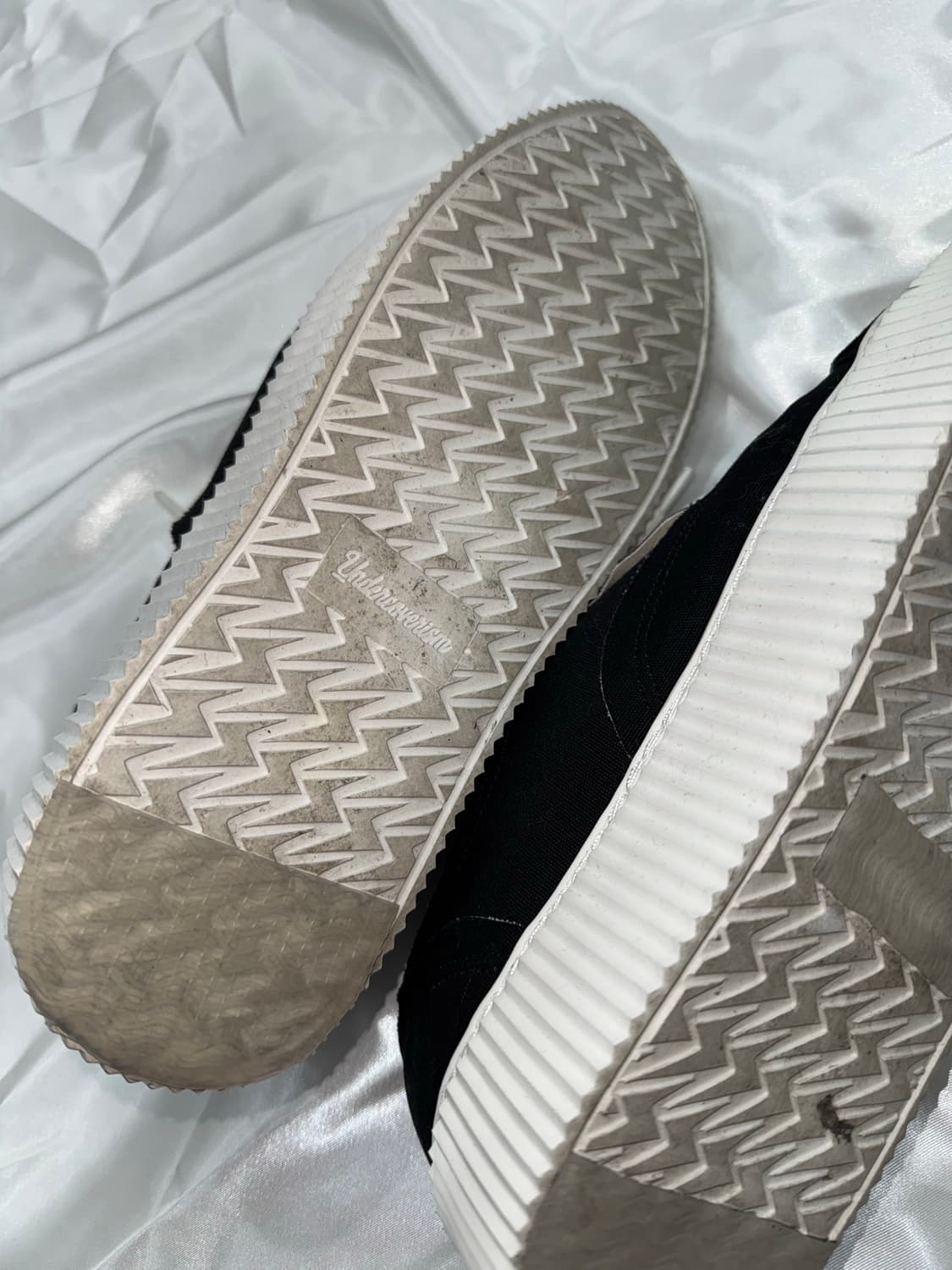 언더커버리즘 블랙 캔버스 로우탑 스니커즈 (260mm) 상품이미지8