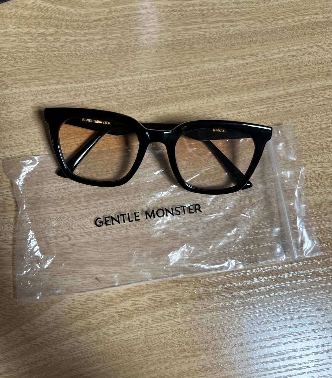 젠틀몬스터 선글라스 모마티 판매해요 상품이미지1