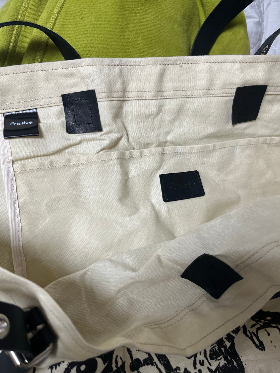 Enssive 엔시브 빈티지 크랙 숄더백 상품이미지5