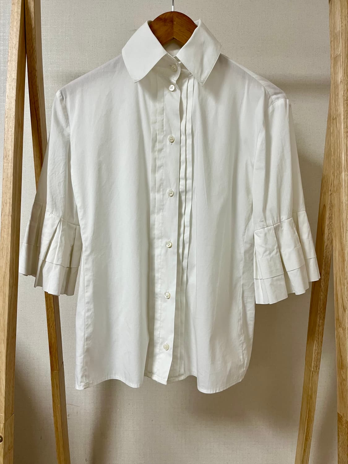 ARMANI COLLEZIONI 화이트 프릴 블라우스 38 정품 상품이미지1