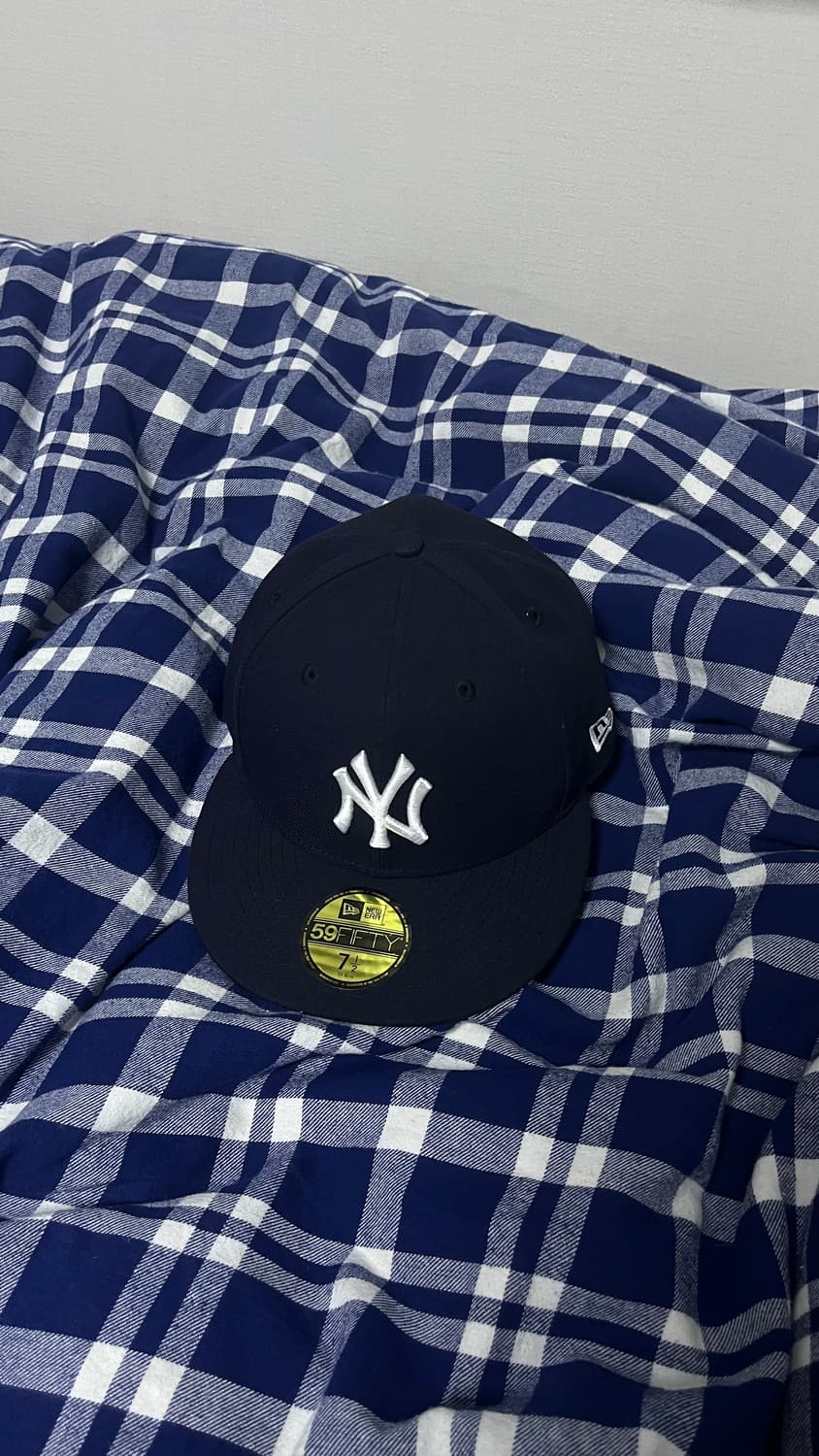 뉴에라 59FIFTY 뉴욕 양키스 캡 7 1/2 네이비 상품이미지1