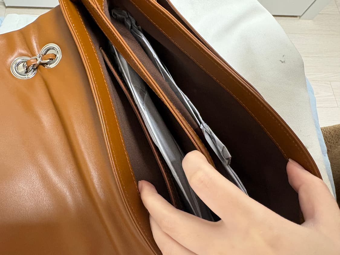 아포아 > Briller Padded Bag_3 colors 상품이미지8