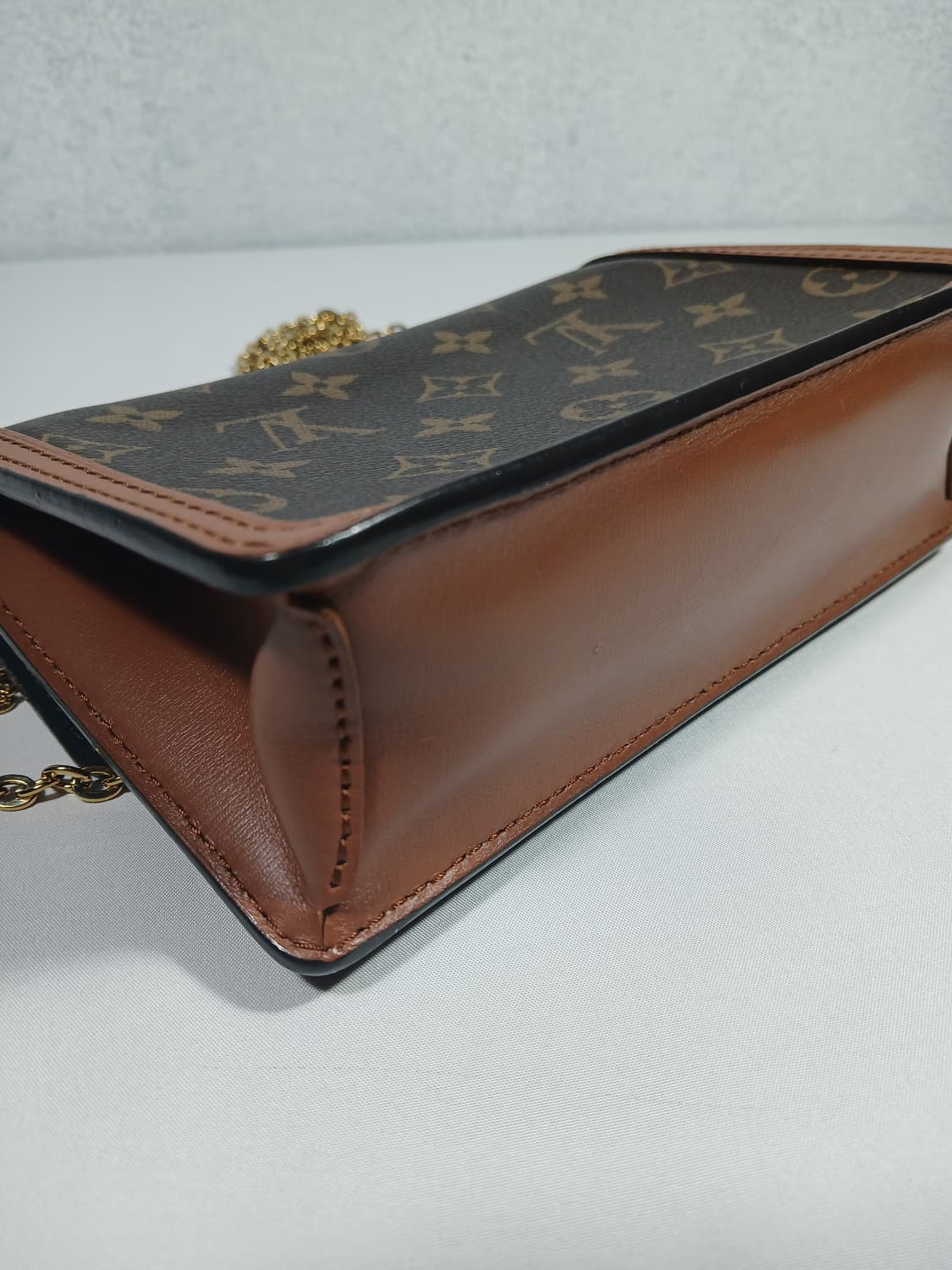 루이비통 도핀 체인 월릿 크로스백 M68746 상품이미지7