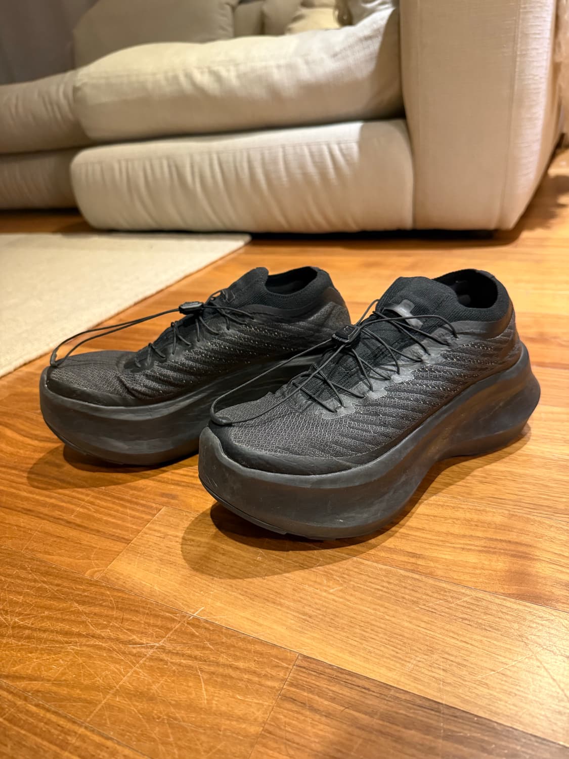 살로몬 꼼데 펄사 플랫폼 250 상품이미지1